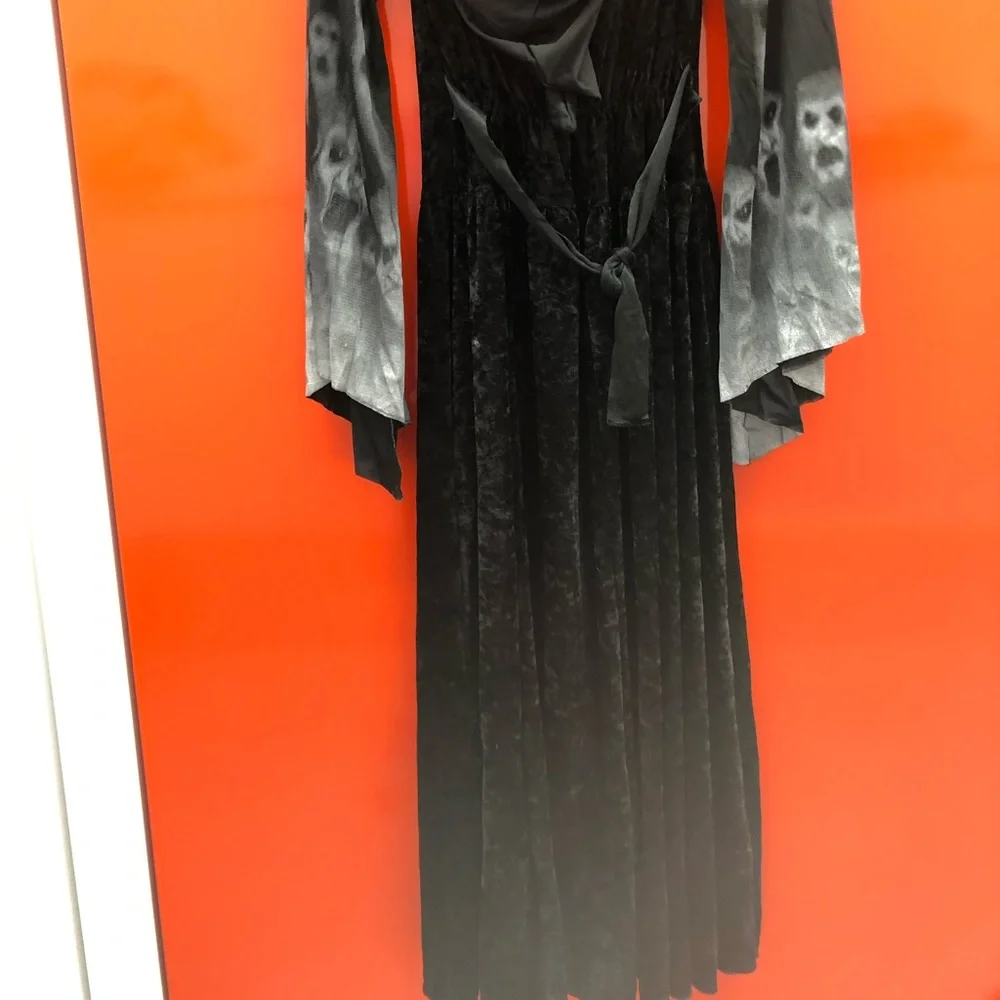 Girls Forsaken Soul Costume Size 8-10